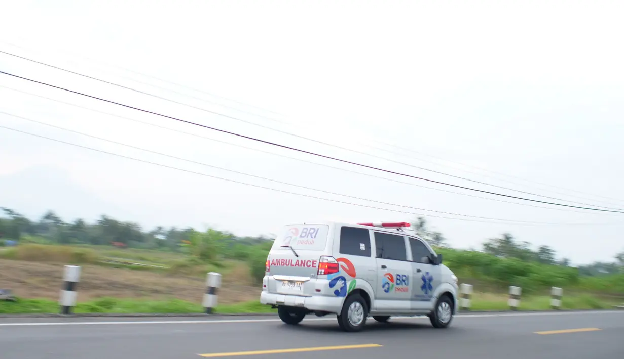 Penyaluran bantuan ambulans oleh BRI Peduli tidak hanya bermakna sebagai pemberian fasilitas fisik, tetapi juga wujud nyata kepedulian terhadap kemanusiaan serta dukungan terhadap kinerja tenaga medis yang menjadi garda terdepan dalam penanganan pasien darurat.