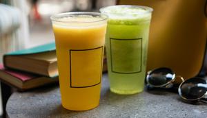 Ilustrasi gelas plastik. (dok. Farhad Ibrahimzade/Unsplash)