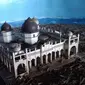 MIniatur Masjid Raya Baiturrahman di Museum Tsunami Aceh (Liputan6.co,/Rino Abonita)