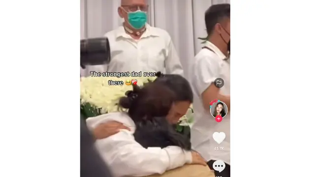 Ayah Laura Anna