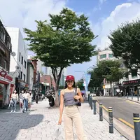 Maudy Ayunda langsung pakai atribut spesial saat mudik ke kampun halaman sang suami Jesse Choi di Korea Selatan (Foto: Instagram @maudyayunda)