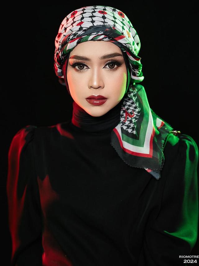 6 Gaya Elegan dan Stylish Ria Ricis dalam Balutan Outfit Serba Hitam