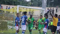 Persiba Balikpapan saat menjamu Persebaya Surabaya. Foto Abelda Gunawan