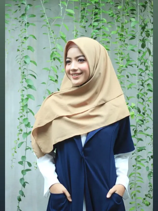 Laidatul Azura - Runner Up 2 Puteri Muslimah Indonesia
