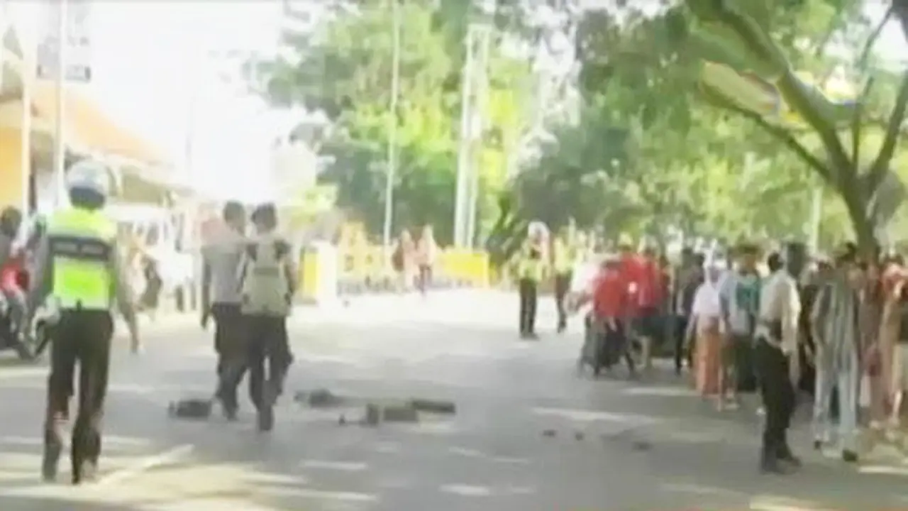 Segmen 3: Pendukung Ratu Bokia hingga Serangan Badak di India