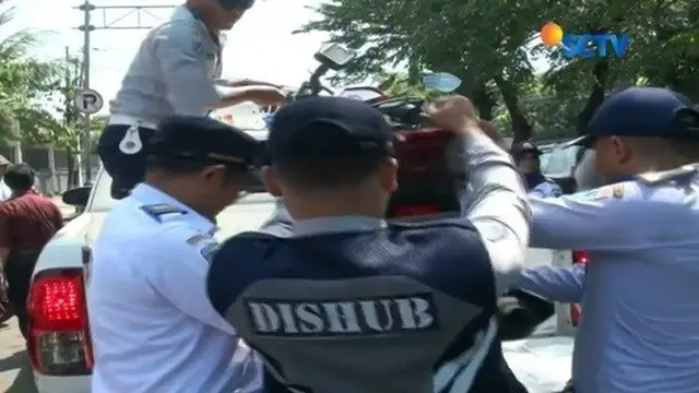 Bulan Tertib Trotoar, Sepeda Motor hingga Warung Makan Kena Razia