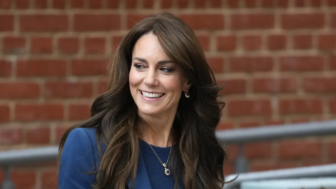 Top 3 Berita Hari Ini: Naik Mobil Bersama Ibunya, Kate Middleton