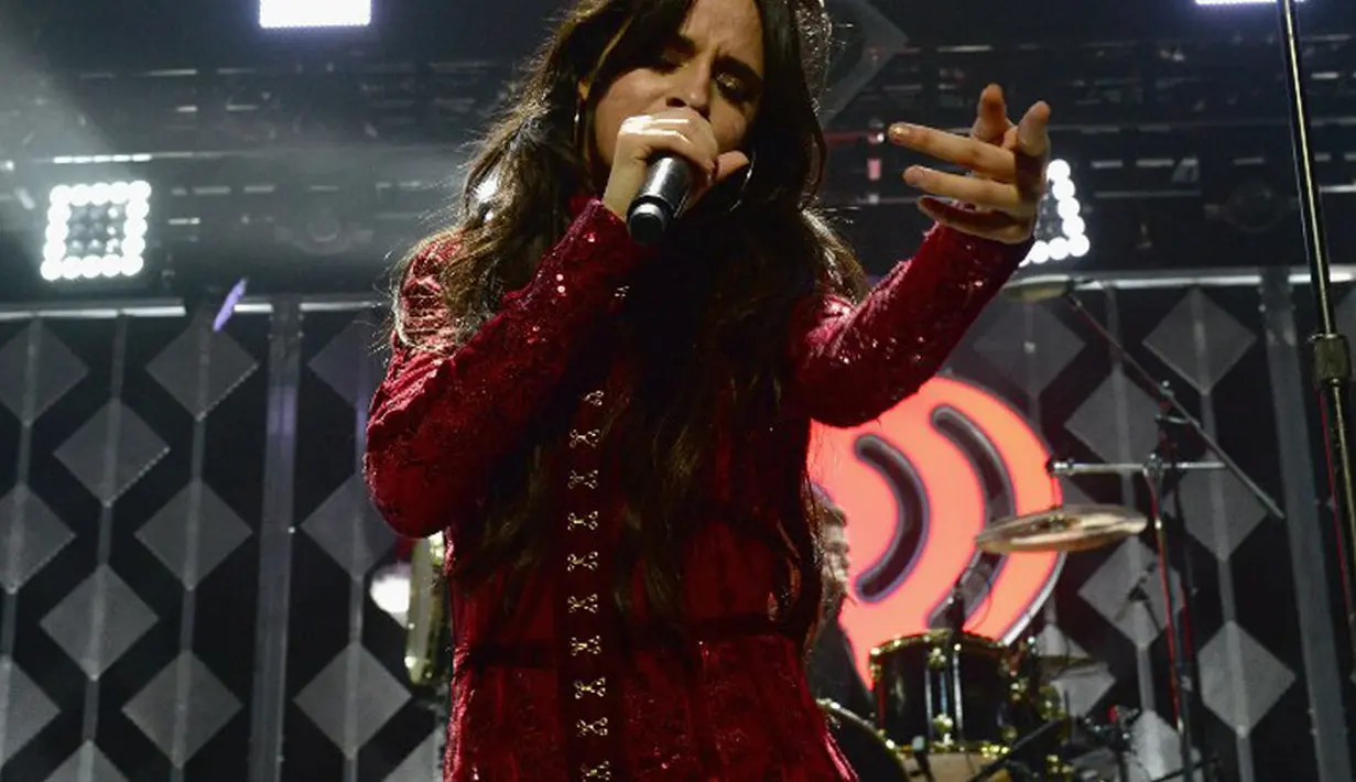 Camila Cabello yang merupakan salah satu personil dari grup band Fifth Harmony dikabarkan telah mengundurkan diri. Namun Camila dikejutkan dengan tanggapan tidak enak baginya dari teman-temannya di grup band tersebut. (AFP/Bintang.com)
