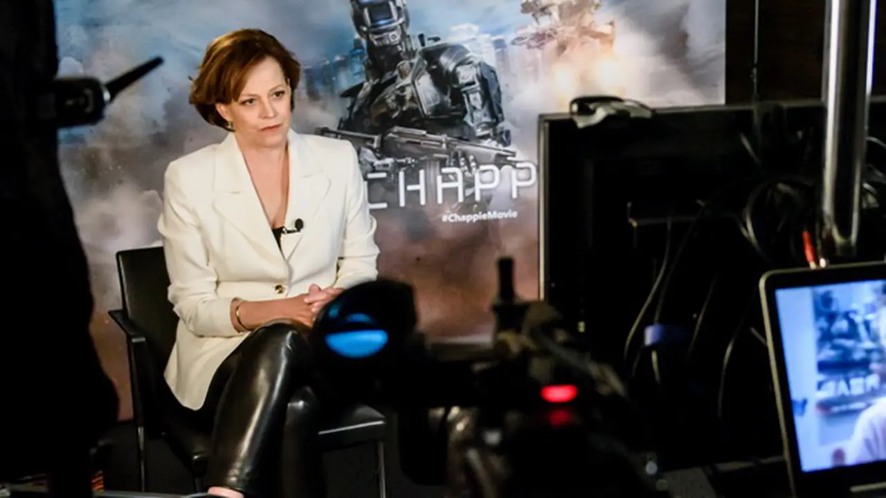 EKSKLUSIF: Sigorney Weaver Bicara Kenapa Ikut Main Chappie