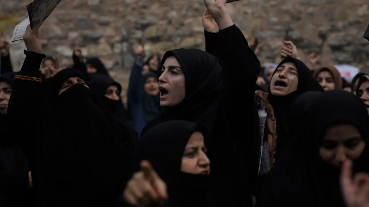 Protes Pembakaran Al-Quran, Ratusan Warga Turki Datangi Konsulat Swedia di Istanbul