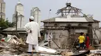 Sebuah musholla ikut dibongkar di kawasan Pusat Pengelola Kawasan Kemayoran (PPKK) atau Gang Laler oleh Satpol PP, Jakarta, Selasa (6/10/2015). Sekitar 400 kepala keluarga kehilangan tempat tinggal, pasca penertiban tersebut. (Liputan6.com/Yoppy Renato)