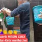 Seorang pria bagikan lifehack low budget keringkan pakaian tanpa mesin cuci. (Sumber: TikTok/@adit_irawan3)