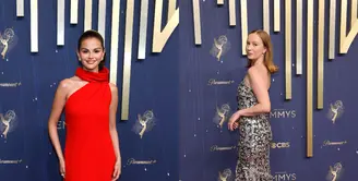 Gelaran Emmy Awards 2025 dimeriahkan oleh parade gaun full statement dari Louis Vuitton. Gaun tersebut makin powerful saat dikenakan Selena Gomez hingga Hannah Einbinder [Louis Vuitton]