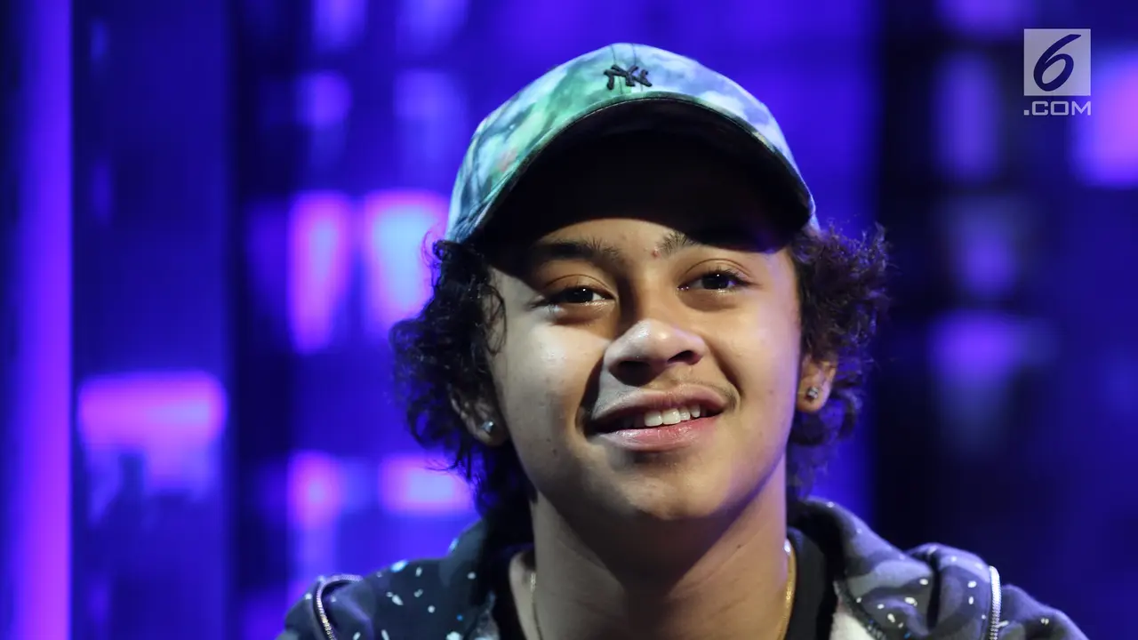 Bastian Steel