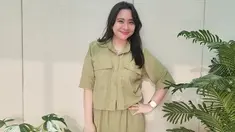 Saat menjadi tamu dalam podcast bersama Ferdy Element, Chikita Meidy mengungkapkan mengenai kisah masa lalunya. Rupanya, dirinya pernah menjadi korban bullying atau perundungan. (Liputan6.com/IG/@chikitameidy)