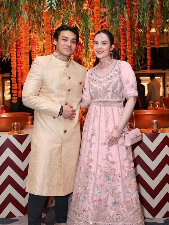 Chelsea Islan  Dibalut Pakaian Leheng khas India saat Festival Diwali. [@chelseaislan]