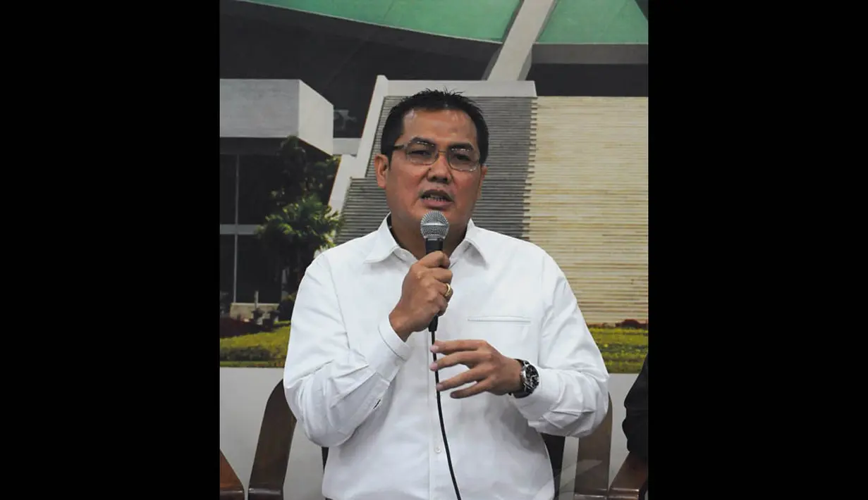 Ketua Fraksi PKB DPR, Helmy Faishal saat presroom dengan wartawan di Gedung DPR, Jakarta, Kamis (6/11/2014). (Liputan6.com/Andrian M Tunay)