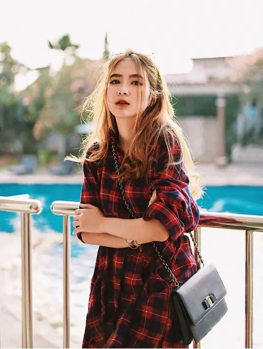 Sinetron Naluri Hati ini sampai saat ini belum tayang. Sinetron yang akan tayang di SCTV ini merupakan garapan dari sutradara Gita Djun. Nantinya ia akan beradu akting dengan Samuel Zylgwyn, Bryan Mckenzie, Natalie Zenn dan Donny Michael. 
 (Liputan6.com/IG/@margarethalie)