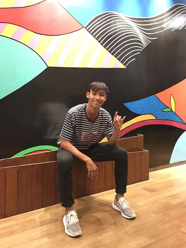 5 Potret Akbar Firmansyah di Luar Lapangan, Pemain Muda Persebaya