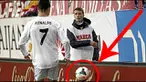 Video aksi jahil para anak gawang saat memberi bola ke pemain sepak bola, salah satunya saat anak gawang melempar ke Cristiano Ronaldo.