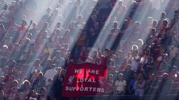 Dalam laga 120 menit yang digelar di Wembley Stadium itu berakhir imbang 0-0. Alhasil laga dilanjutkan ke babak tos-tosan. (AP/Ian Walton)