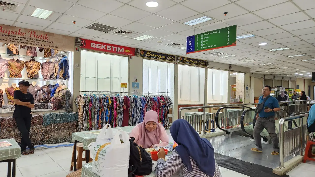 Foodcourt Pasar Tanah Abang di Lantai 2