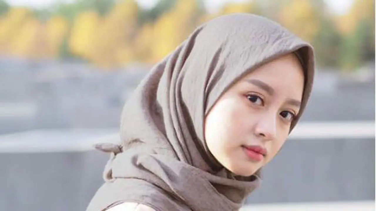Gaya Andalan Vlogger Gita Savitri 