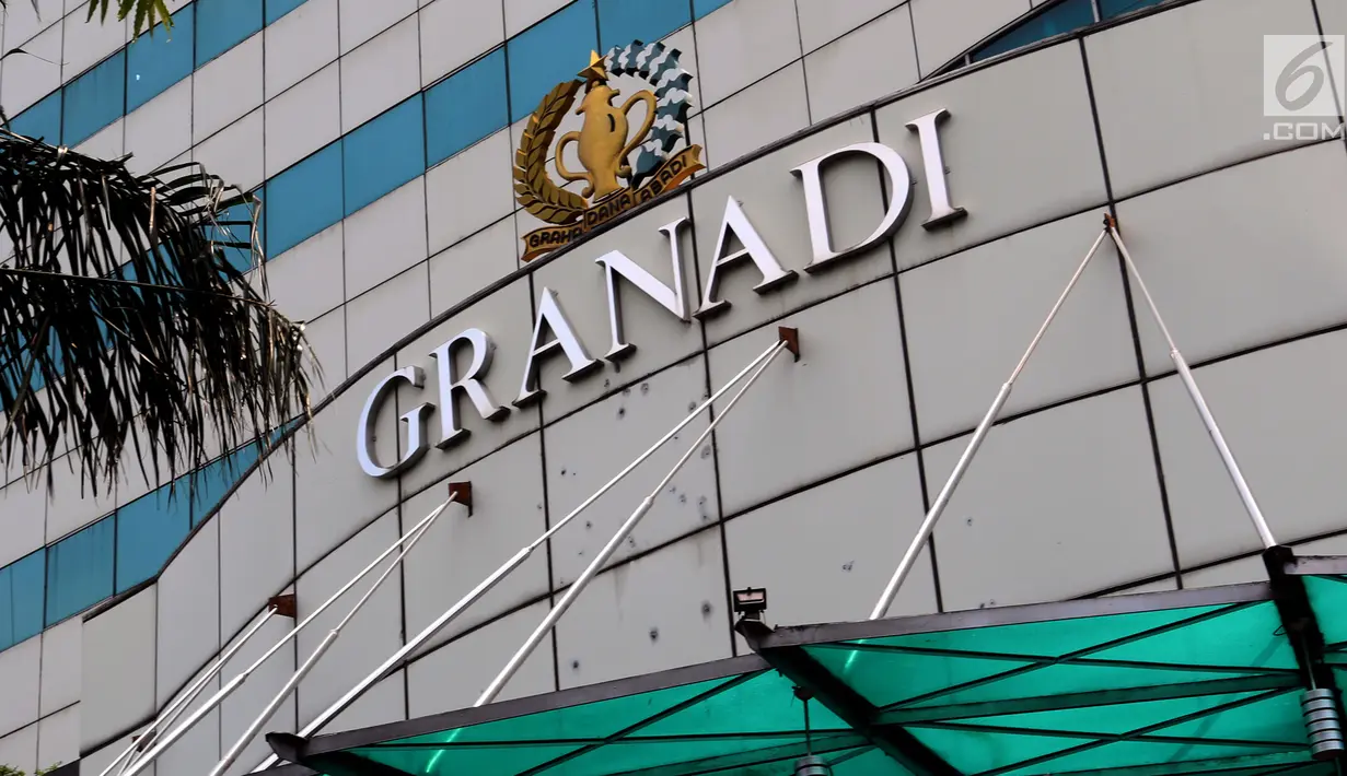 Penampakan Gedung Granadi di Jalan HR Rasuna Said Kuningan, Jakarta, Rabu (21/11).Kejaksaan Agung mengatakan tidak akan berhenti memburu aset milik Yayasan Supersemar hingga mencapai Rp 4,4 triliun. (Liputan6.com/JohanTallo)