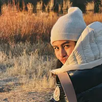 Maudy Ayunda kenakan leather coat (Instagram/maudyayunda)