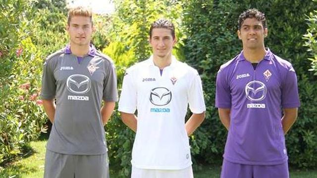 5 Pabrikan Otomotif Sponsor Sepak Bola