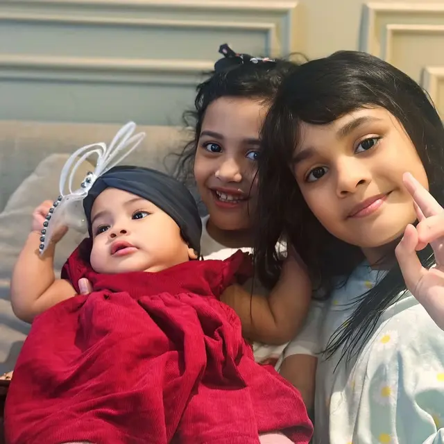 Humaira Anak Angkat Zaskia Sungkar