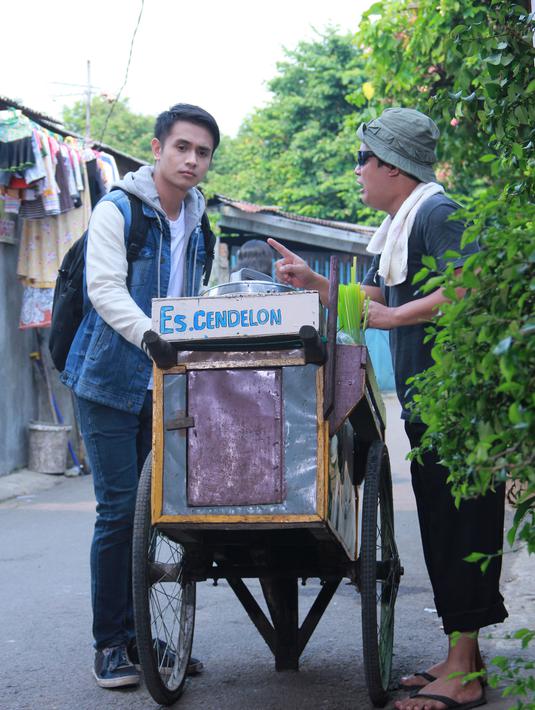 Kemampuan akting Ajun Perwira sudah tak diragukan lagi. Sejak 2011 hingga saat ini Ajun Perwira telah membintangi banyak judul film, FTV, dan sinetron. Bakat akting didukung paras yang menarik membuat Ajun Perwira dibanjiri tawaran peran (Kapanlagi/Muhammad Akrom Sukarya)