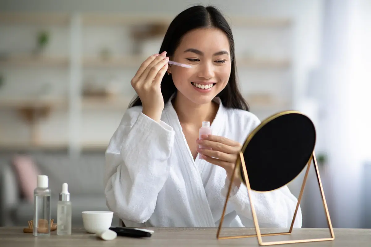 Tips Menggunakan Serum Vitamin C yang Benar, Biar Kulit Makin Cerah dan Terus Glowing