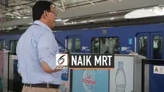 Mantan Gubernur DKI Basuki Tjahaja Purnama atau Ahok perdana menjajal MRT Jakarta. Ahok ditemani putra bungsunya.