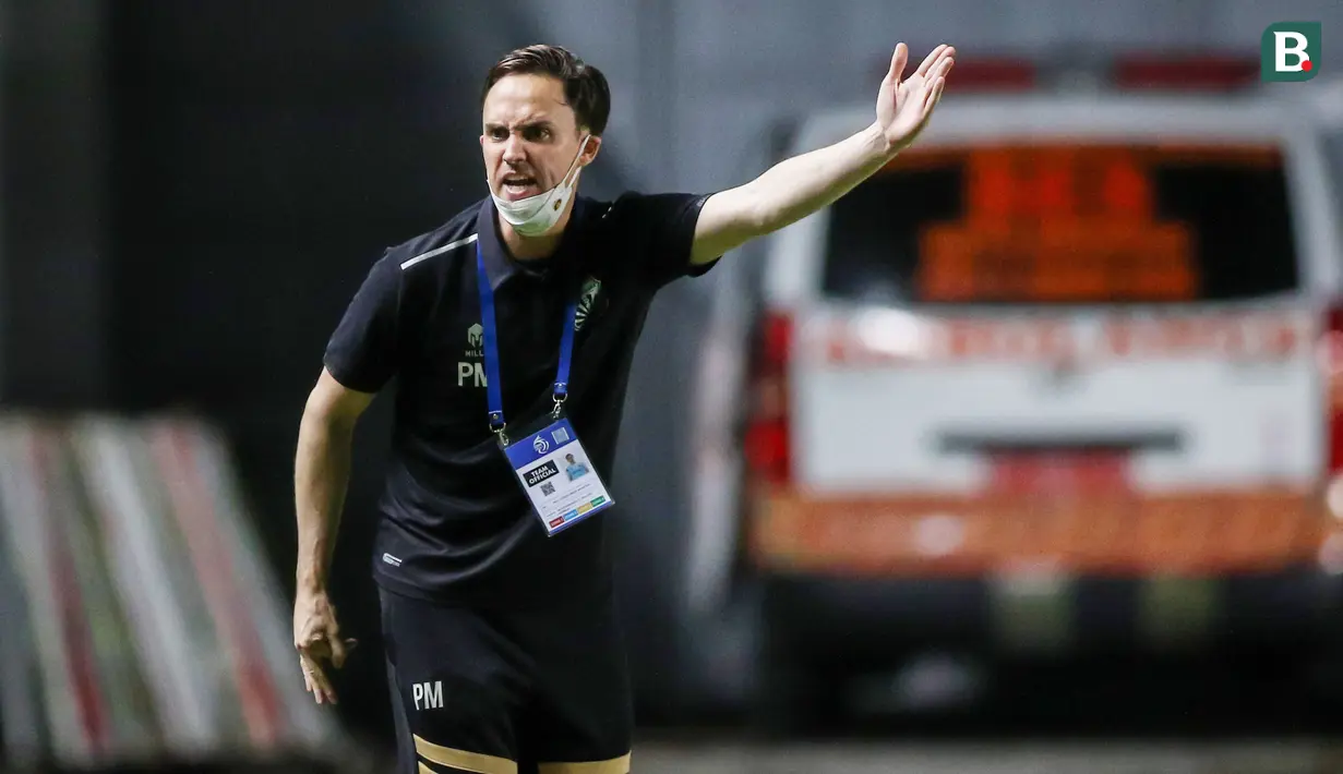 Tak ada gol dan duel berakhir tanpa pemenang. Pasukan Paul Munster masih menduduki puncak klasemen BRI Liga 1 dengan 30 poin. (Bola.com/Bagaskara Lazuardi)