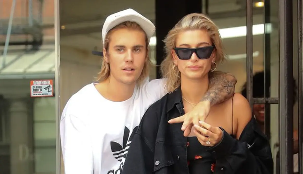 Sumber tersebut pun mengatakan mereka tak perlu terburu-buru karena masih muda. (Elle)