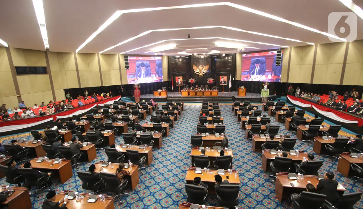 Suasana Rapat Paripurna di Gedung DPRD DKI Jakarta, Rabu (19/2/2020). DPRD DKI Jakarta mengesahkan Tata Tertib (Tatib) DPRD DKI Jakarta. (Liputan6.com/Angga Yuniar)