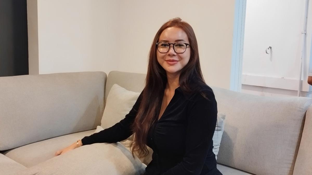 Aura Kasih Spill Tipis-Tipis Sosok Pacar: Dia Seorang Profesional