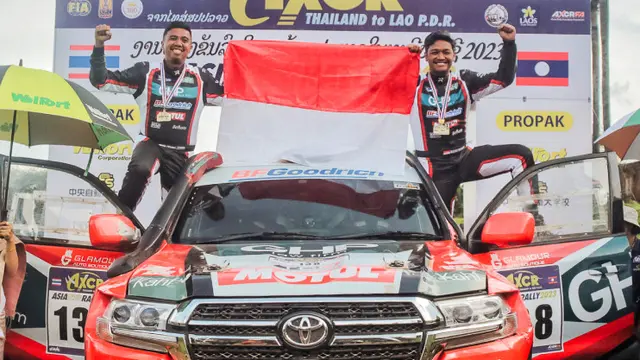 Julian Johan (kiri) dan Recky Resanto (kanan) banyak mendapat ilmu baru dari AXCR 2023 (Dok. Jejelogy GHP Law Firm)