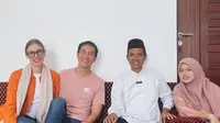 Daniel Mananta Ajak Istri Bertamu ke Rumah Ustaz Abdul Somad, Penasaran Kuliner di Pekanbaru