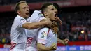 Pemain Sevilla, Kevin Gameiro, merayakan gol yang dicetaknya ke gawang Celta Vigo dalam leg pertama semifinal Copa del Rey di Stadion Ramon Sanchez Pizjuan, Sevilla, (4/2/2016). (Reuters/Marcelo del Pozo)