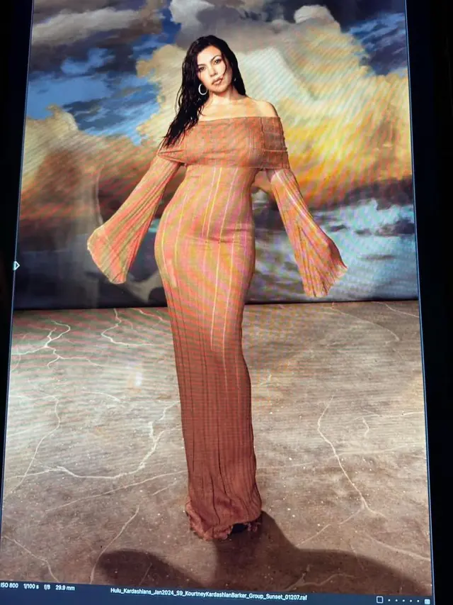 Kourtney Kardashian Sempat Tak Siap Kembali Bekerja Usai Cuti Melahirkan Bayi Lelakinya