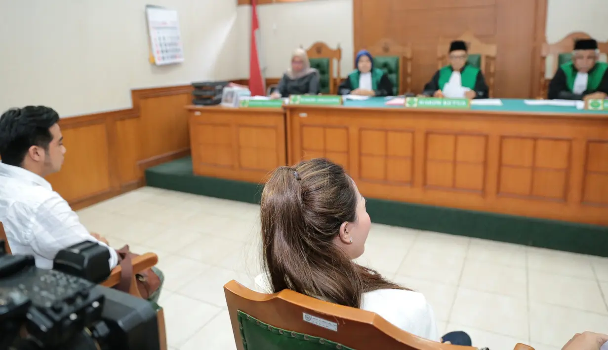 Sidang Roby Geisha dan Cinta Ratu