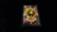 Tarot Hari Ini: Kartu The Sun atau Matahari dalam Gilded Riverie Lenormand menggambarkan adanya energi yang besar. Semangat yang menyala-nyala.