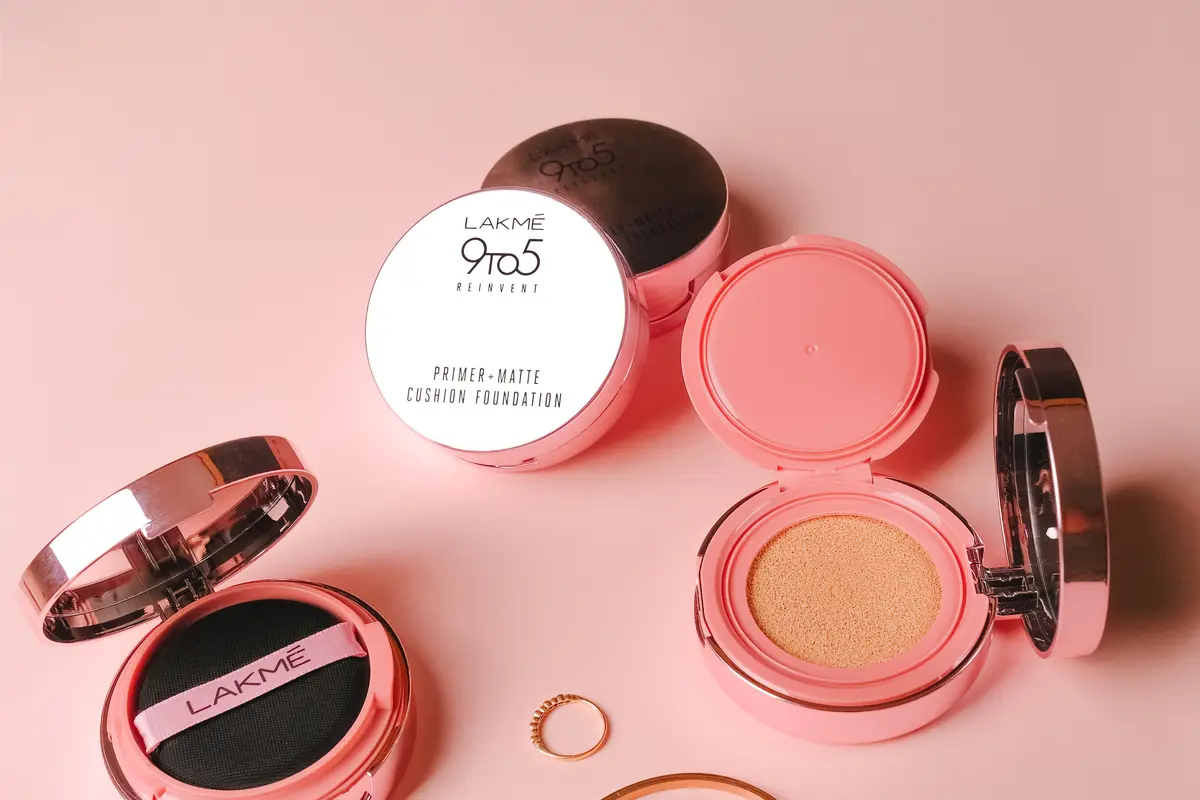 Cushion Foundation Bikin Makeup Makin Praktis untuk Perempuan Serba Bisa
