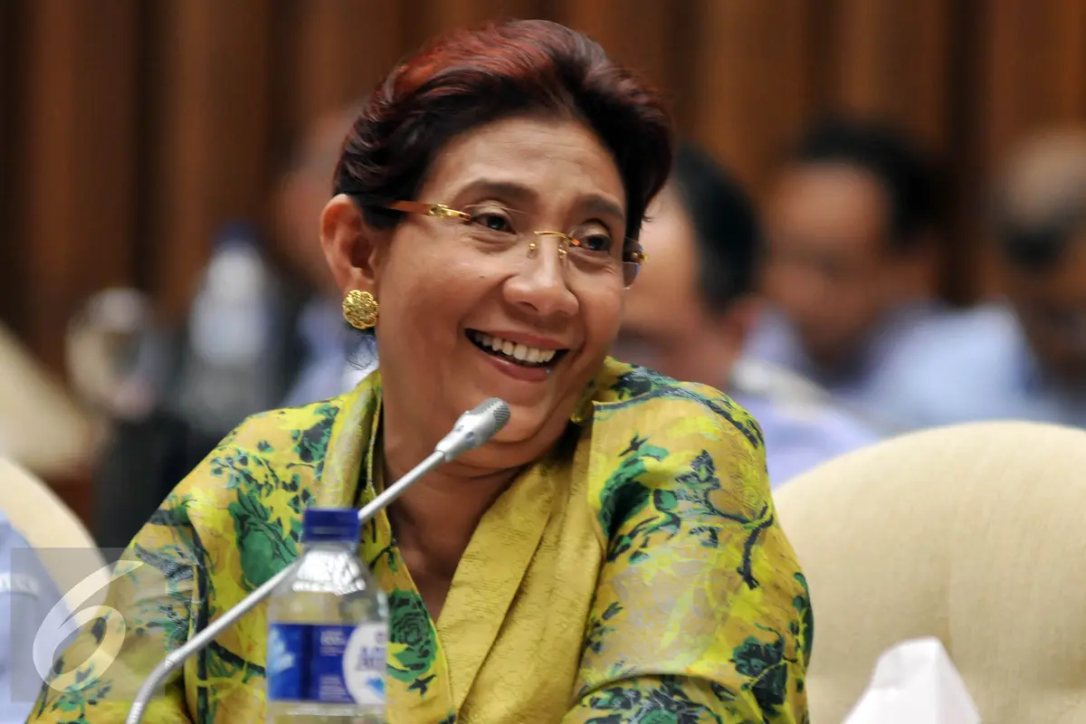 20160413- Susi Pudjiastuti Saat Raker Bareng Komisi IV-Jakarta-Johan Tallo