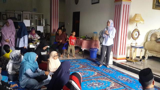 Calon Wakil Walikota pendamping petahana di Pilkada Makassar saat menghadiri undangan Kerukunan Keluarga Besar Suku Kajang (Liputan6.com/ Eka Hakim)