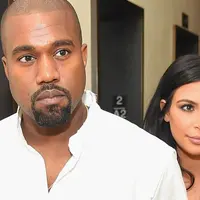 Kanye West bisa dibilang sebagai workaholic. Hal tersebut ternyata membuat Kim Kardashian khawatir. (Getty Images - Cosmopolitan)