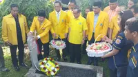Ketua Umum Partai Golkar Setya Novanto di TMP Kalibata, Jakarta Selatan. (Liputan6.com/Nanda Perdana Putra)