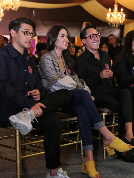 Meski demikian, Raisa mengaku senang bisa kembali berduet dengan Afgan. Apalagi keduanya jarang tampil bersama membawakan lagu duetnya dengan Afgan. (Adrian Putra/Bintang.com)